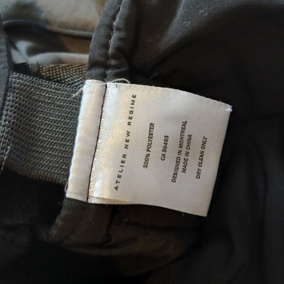 ATELIER NEW REGIME - Technical Velcro strap vest - Sz L - Picture 8 of 8